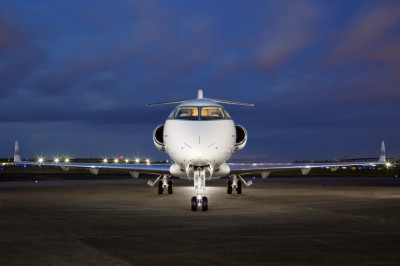 2011 Bombardier Challenger 300: 