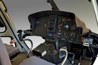 2008 Eurocopter AS350B3: Cockpit