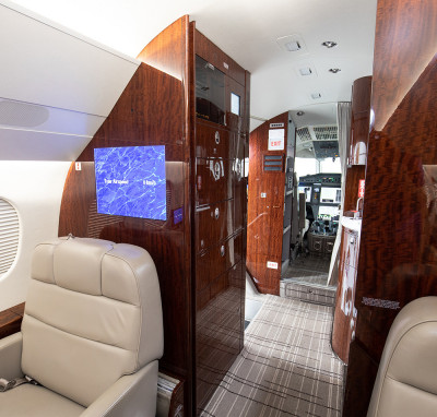 2009 Dassault Falcon 2000LX: 