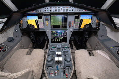 2009 Dassault Falcon 2000LX: 