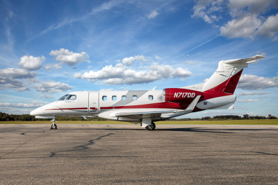 2010 Embraer Phenom 300: 