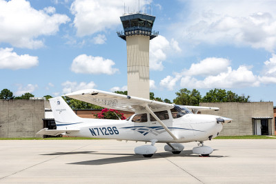 2016 Cessna 172S Skyhawk SP: 