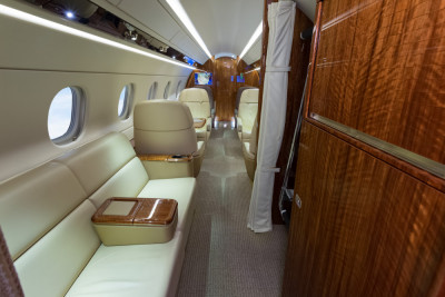 2016 Embraer Legacy 450: 