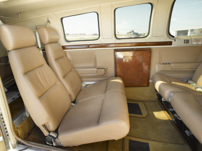 1982 Beechcraft Baron 58: 