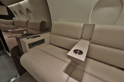 1993 Dassault Falcon 900B: 