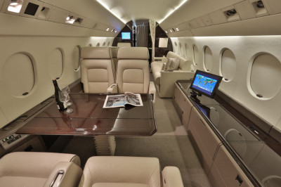 1993 Dassault Falcon 900B: 
