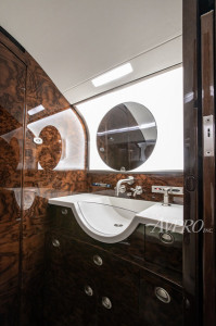 2006 Bombardier Challenger 300: 