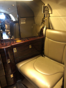 1998 Beechcraft Beechjet 400A: Aft Lav
