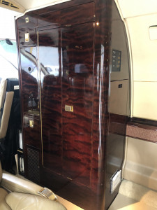 1998 Beechcraft Beechjet 400A: Fwd Galley