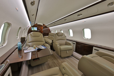 2014 Bombardier Challenger 300: Fwd to Aft View