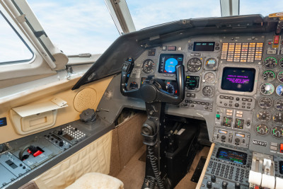 1997 Dassault Falcon 900B: 