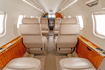 2004 Bombardier Learjet 40: 