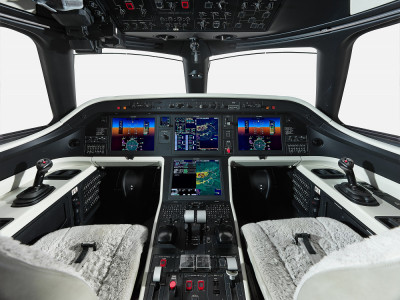 2016 Embraer Legacy 500: 