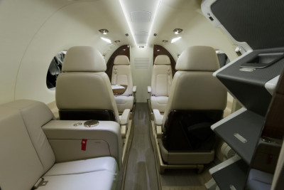 2014 Embraer Phenom 100E: 