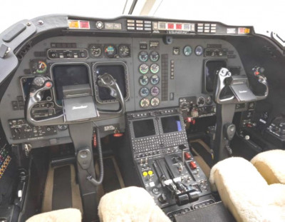 2004 Hawker 400XP: 