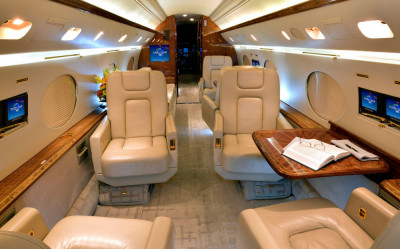 1999 Gulfstream G-V: Mid cabin looking forward