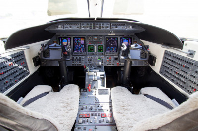 2007 Bombardier Learjet 45XR: Lear 45XR Cockpit