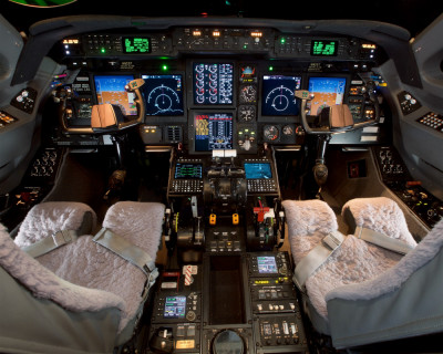 2005 Gulfstream G300: 