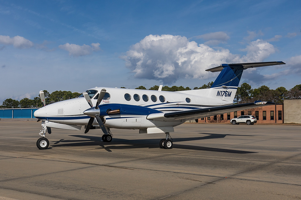 Beechcraft king air b200 2024 price