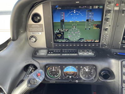 2008 Cirrus SR22T: 
