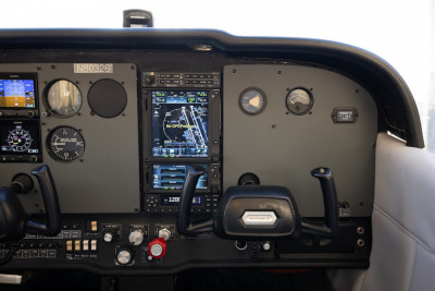 1976 Cessna 172M Skyhawk: 