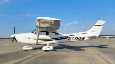 2000 Cessna 182S Skylane: 