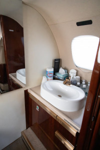 2013 Embraer Phenom 300: 