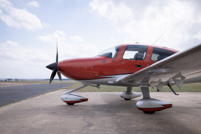 2021 Cirrus SR22 G6 GTS: 