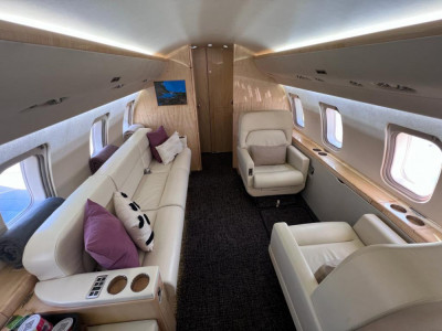 2010 Bombardier Challenger 605: 