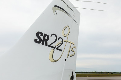 2005 Cirrus SR22 GTS: 