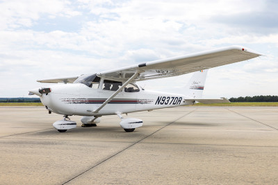 1997 Cessna 172R Skyhawk: 