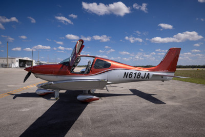 2018 Cirrus SR22 G6: 