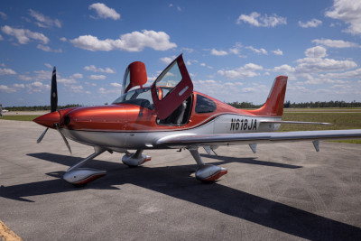 2018 Cirrus SR22 G6: 