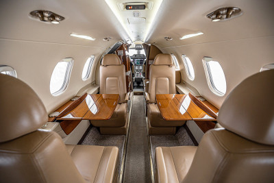 2015 Embraer Phenom 300: 