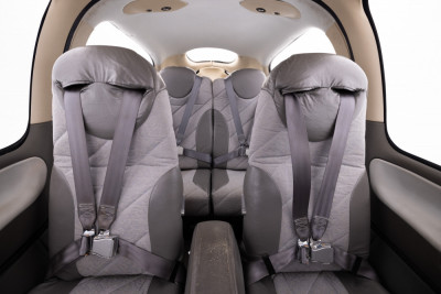 2004 Cirrus SR20 G2: 