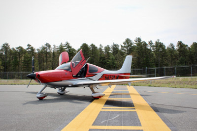 2005 Cirrus SR22 G2: 