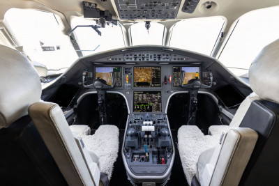 2014 Dassault Falcon 2000LXS: 