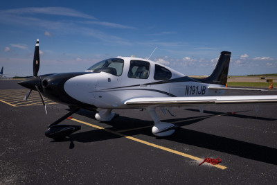 2016 Cirrus SR22T G5 GTS: 