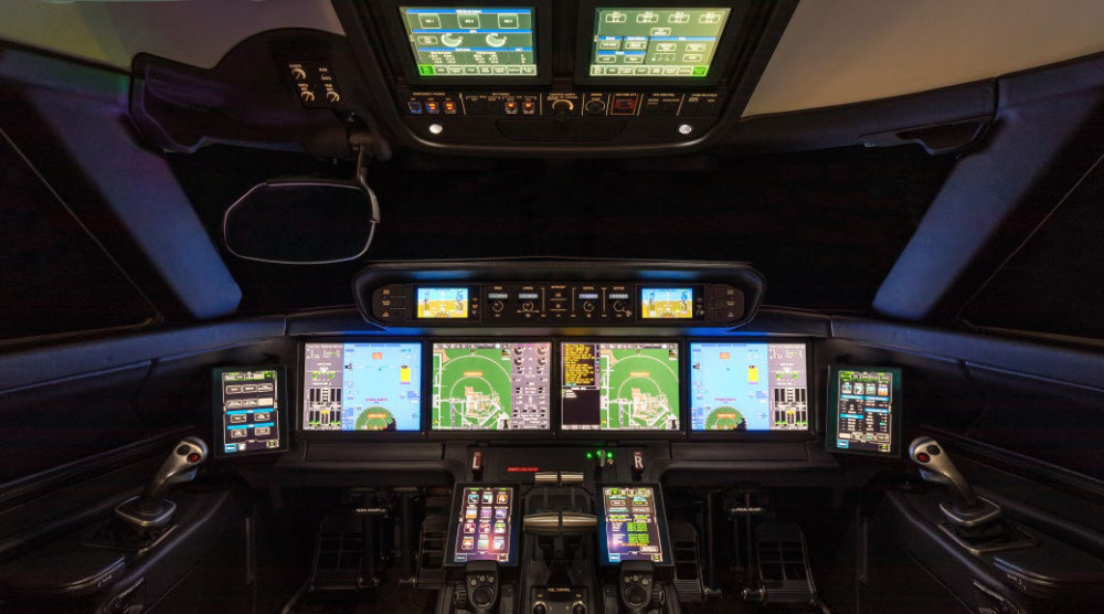 Friday Photo: Gulfstream HUD : Air Facts Journal