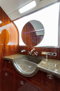 2011 Bombardier Challenger 300: 