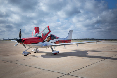 2017 Cirrus SR22T: 