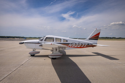 1985 Piper PA-28-236 Dakota: 