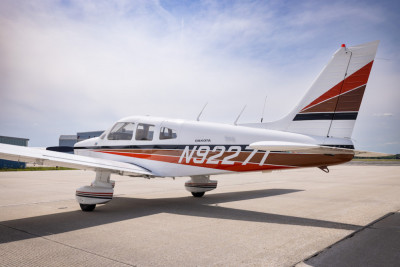 1985 Piper PA-28-236 Dakota: 