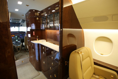 2004 Dassault Falcon 2000: 