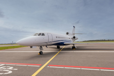 2002 Dassault Falcon 900C: 