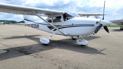 1998 Cessna 182S Skylane: 