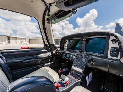 2013 Cirrus SR22T G5 GTS: 