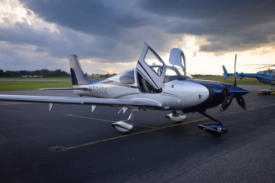 2015 Cirrus SR22 G5: 