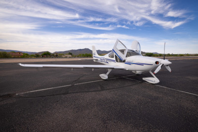 2004 Cirrus SR22: 