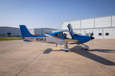 2023 Cirrus SR22T G6 GTS: 